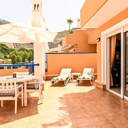 Cozy 2 Bedroom In Apartamento *